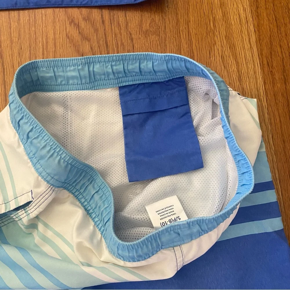 Vineyard Vines Blue and Cream Swim Trunks
